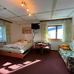 Lägenhet Karwendel By Interhome Oberau
